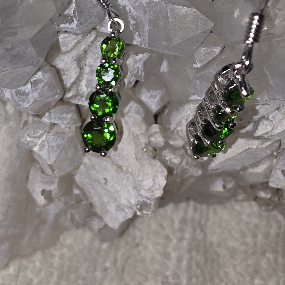 Elegant Green Drop Earrings